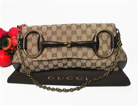 borsa gucci con patta e catena|GUCCI Horsebit Chain .